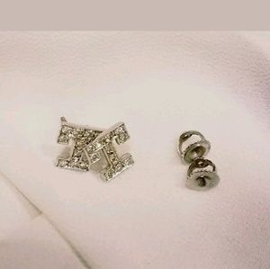 14k gold diamond studs earrings , initial "T"